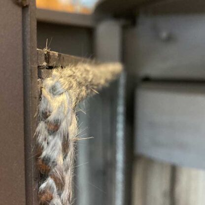 Deurkoord van een Olsbjerg Tacora houtkachel