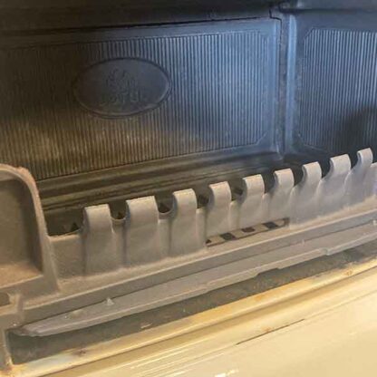 Houtrek en binnenwerk van de Jotul F3 CB kachel.